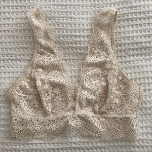 VS Lace Bralette